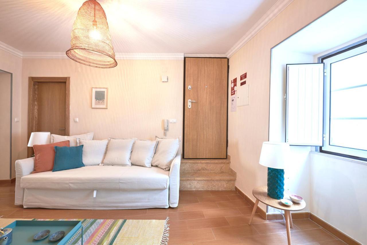 Idyllic Lisbon Apartments With Amazing Courtyard, By Timecooler Lisboa Exterior foto