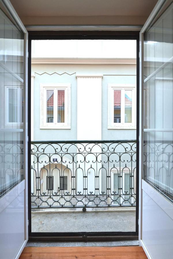 Idyllic Lisbon Apartments With Amazing Courtyard, By Timecooler Lisboa Exterior foto