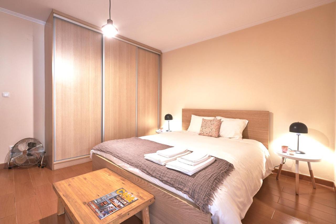 Idyllic Lisbon Apartments With Amazing Courtyard, By Timecooler Lisboa Exterior foto
