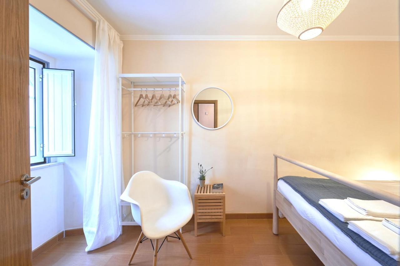 Idyllic Lisbon Apartments With Amazing Courtyard, By Timecooler Lisboa Exterior foto