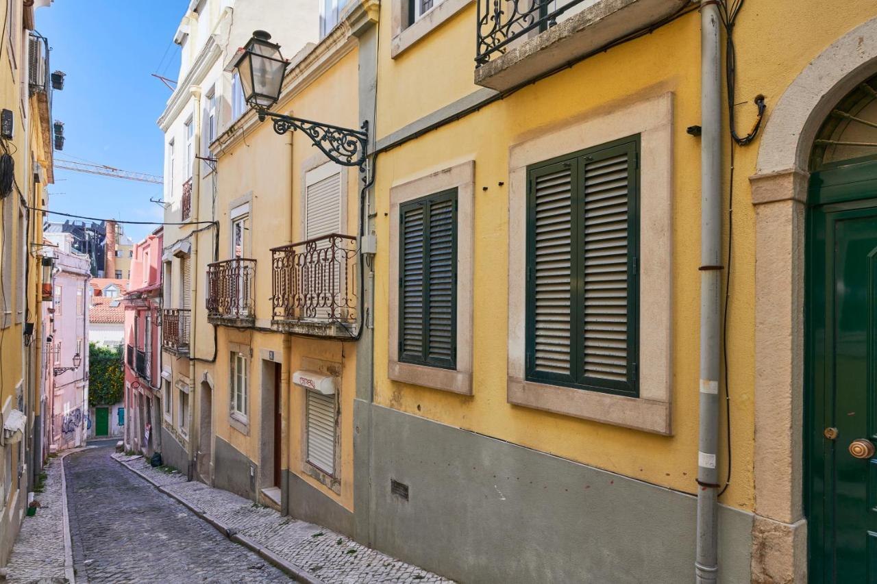 Idyllic Lisbon Apartments With Amazing Courtyard, By Timecooler Lisboa Exterior foto